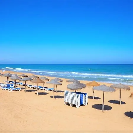 Lägenhet With Pool, Sea Views & Balcony Less Than 10min Walk To La Mata Beach!